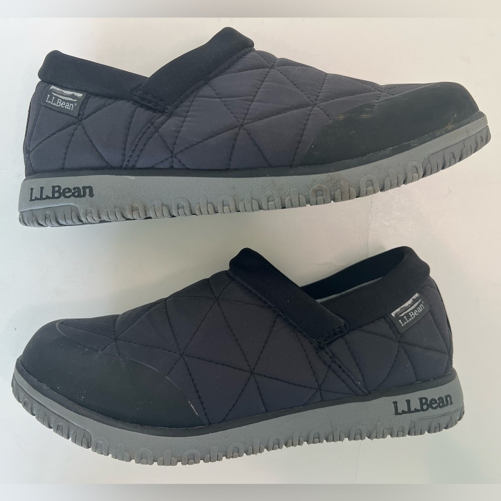 LL BEAN Women’s Size 8 waterproof slip ons